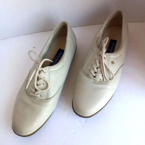 easy spirit silver dress shoes Easy Spirit Shop All Women's Silver Shoes